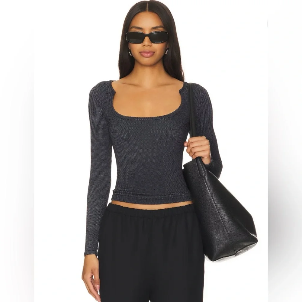 Intimately FP Clean Slate Seamless Layering Top In Black NWT - Picture 1 of 7